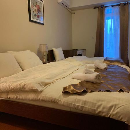 Hotel Prestige Struga Buitenkant foto