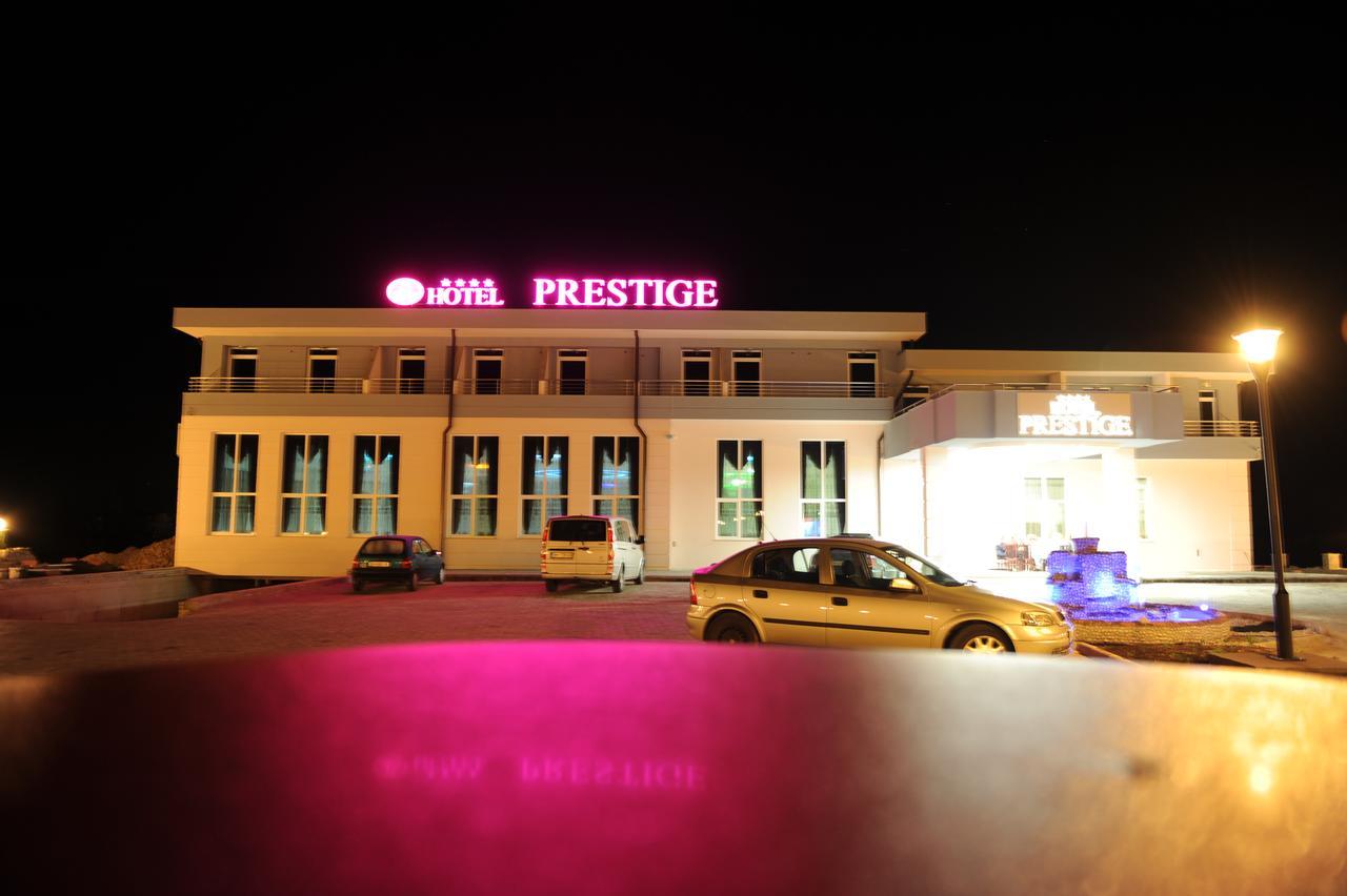 Hotel Prestige Struga Buitenkant foto